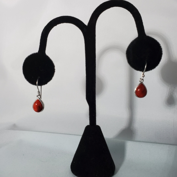 NWOT Rare Red Coral Tear drop dangle silver earrin